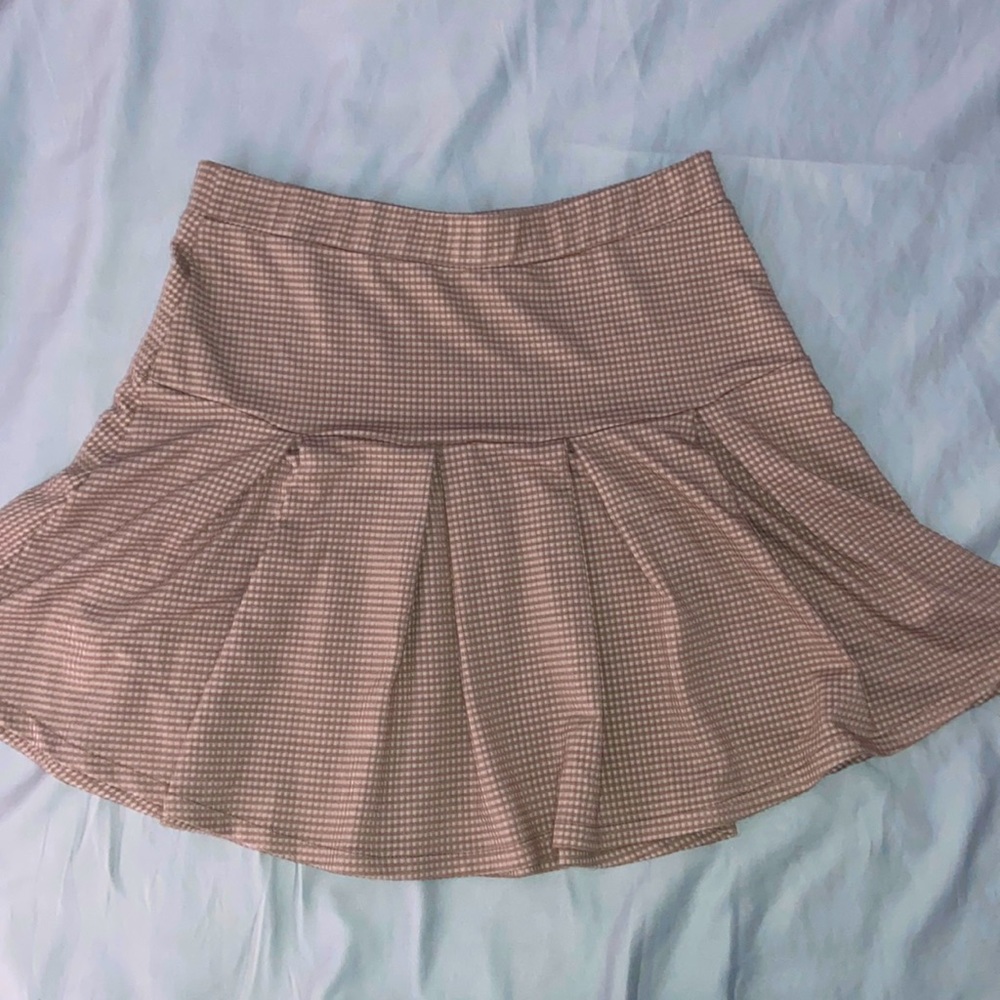 2/$10 Tan & White Skirt